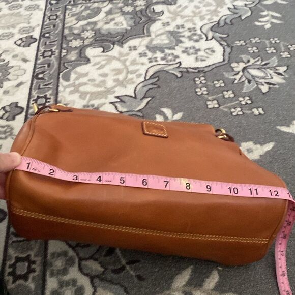Dooney bourke Brown Leather Handbag with Red/green  Interior - Picture 9 of 10